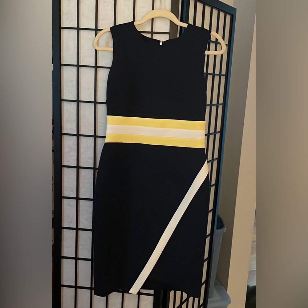 Tommy Hilfiger size 4 navy dress with yellow and white trim